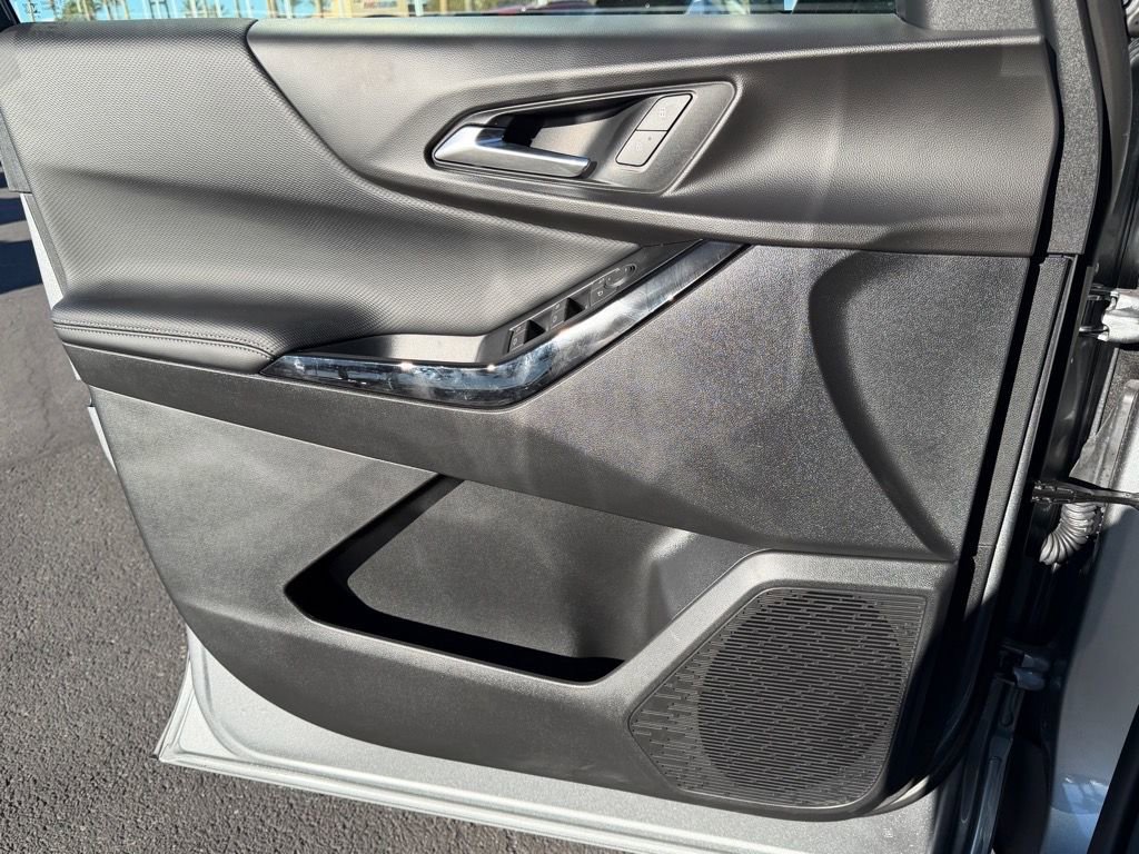 New 2026 Chevrolet Equinox LT w/ Safety and Technology Package image 10