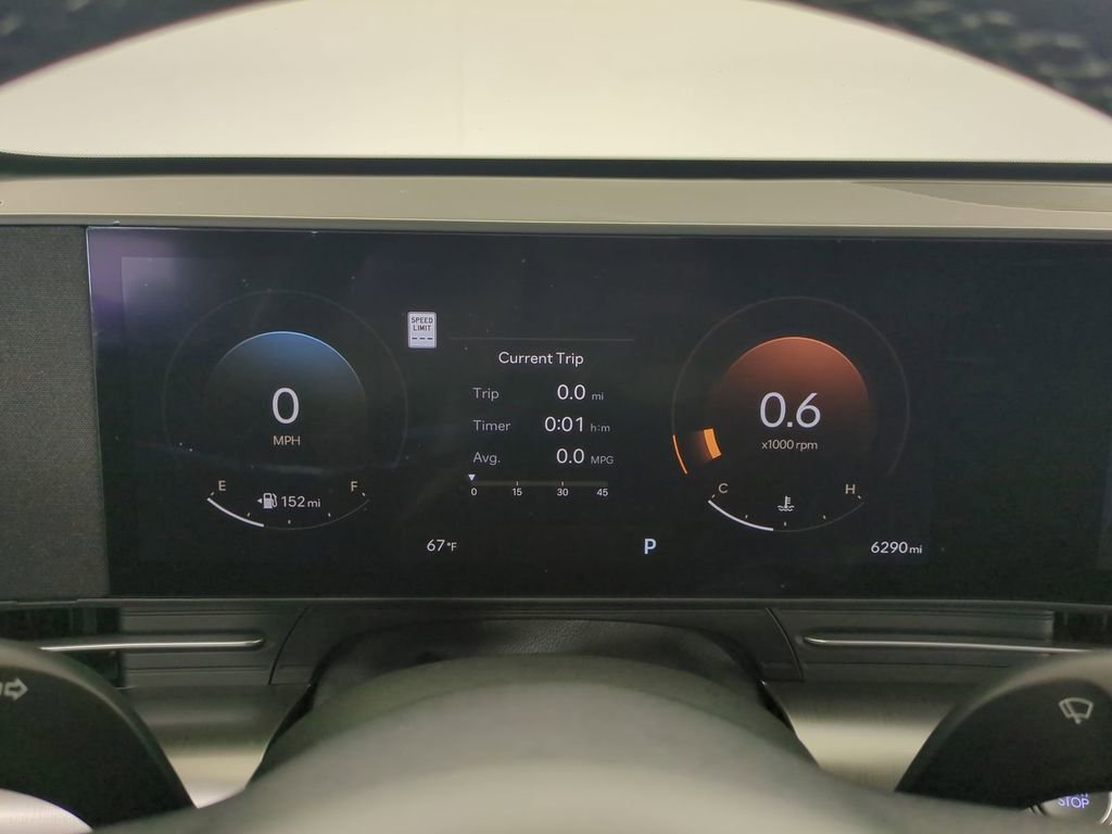 Certified 2025 Hyundai Kona SEL image 34