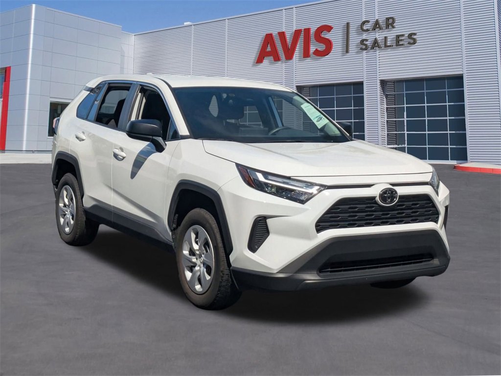 Used 2025 Toyota RAV4 LE image 3