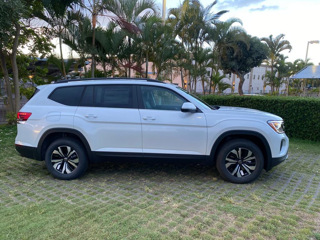 New 2026 Volkswagen Atlas SE image 8