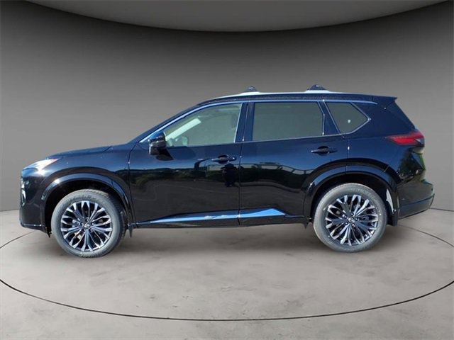 New 2026 Nissan Rogue Platinum image 2