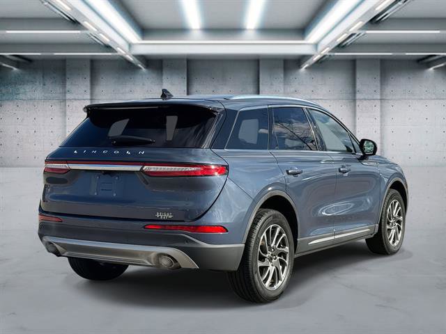 Used 2022 Lincoln Corsair AWD w/ Equipment Group 101A image 5