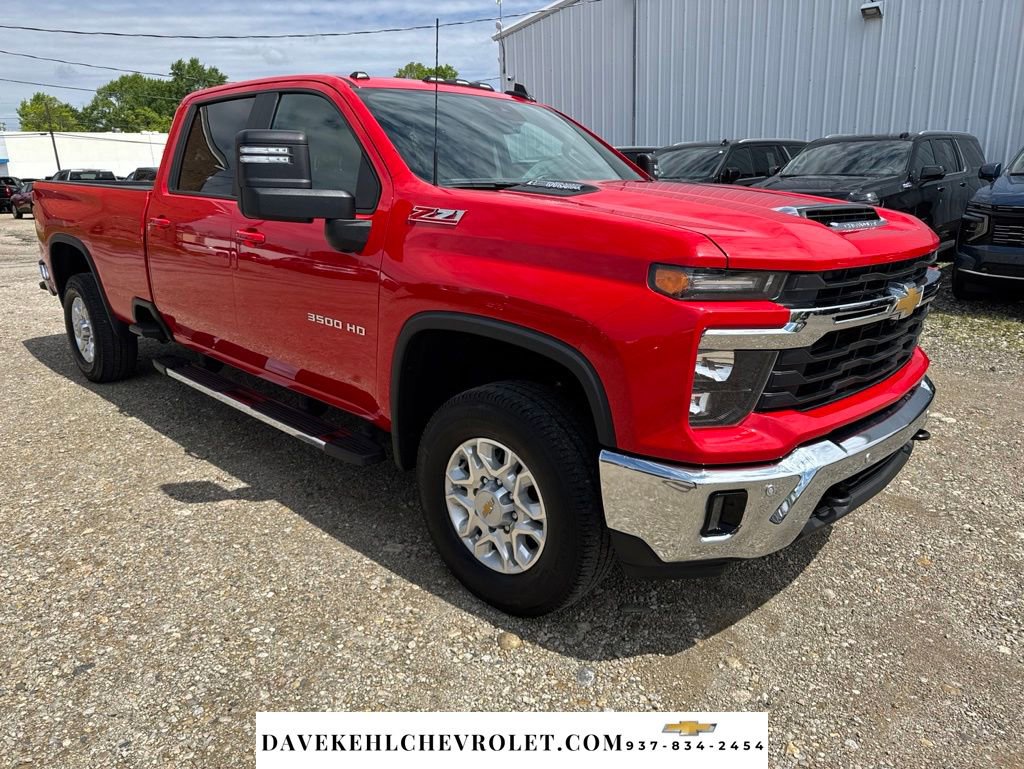 Used 2025 Chevrolet Silverado 3500 LT w/ All Star Edition AWD/4WD image 2