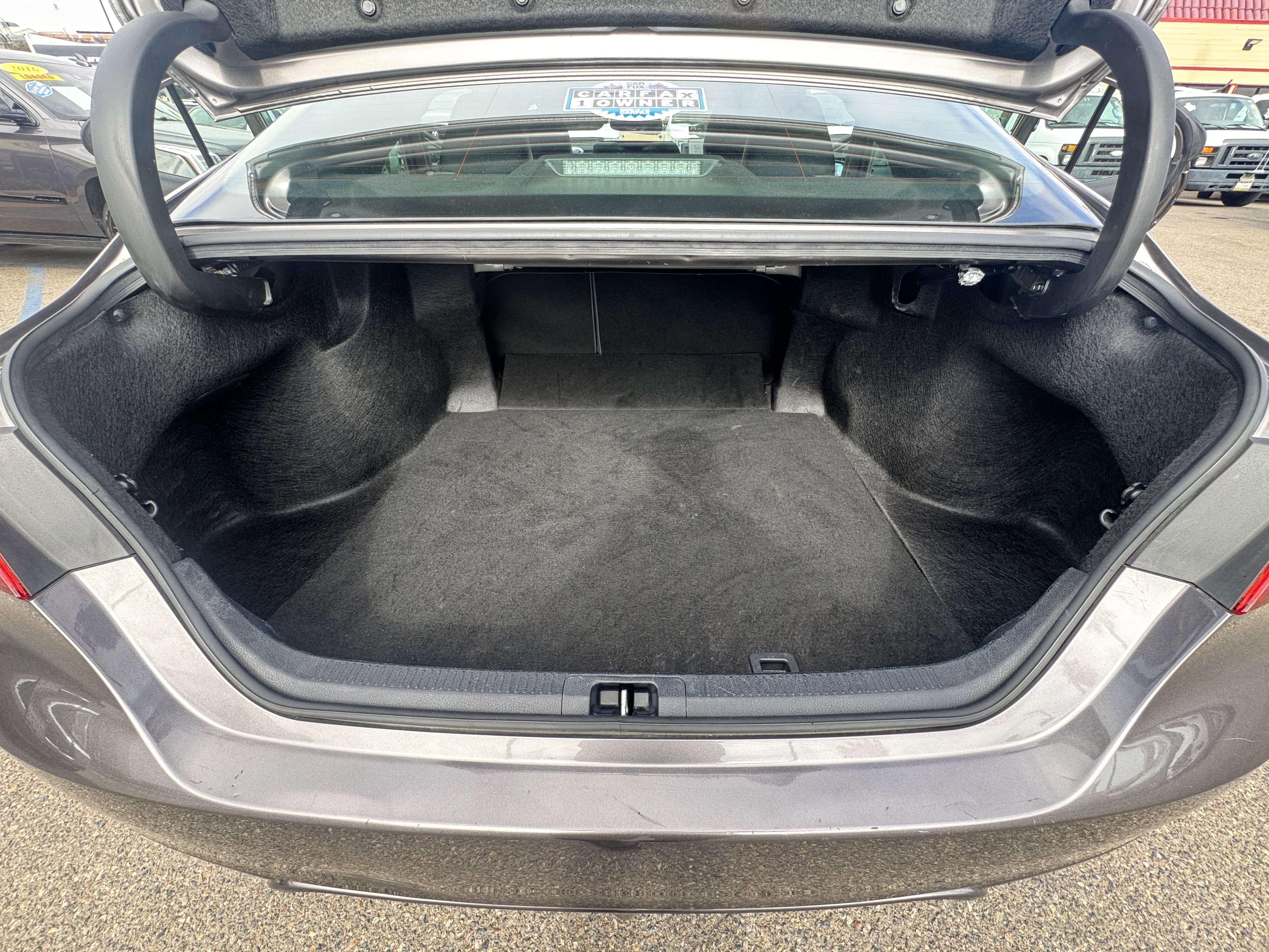 Used 2024 Toyota Camry XSE FWD image 8