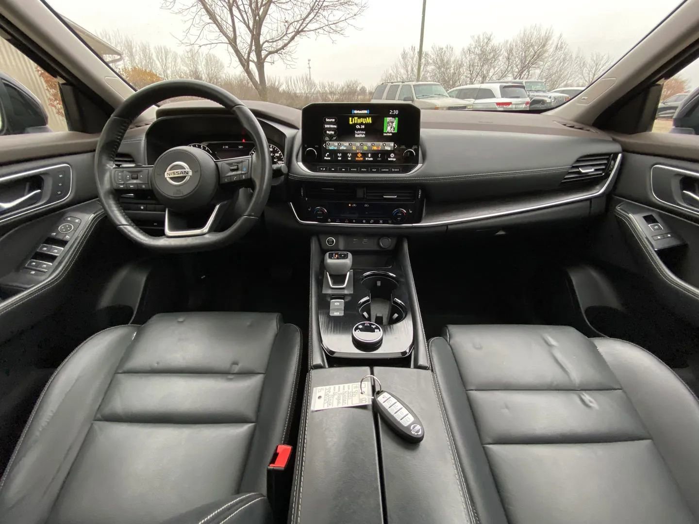 Used 2021 Nissan Rogue SL w/ Premium Package image 14