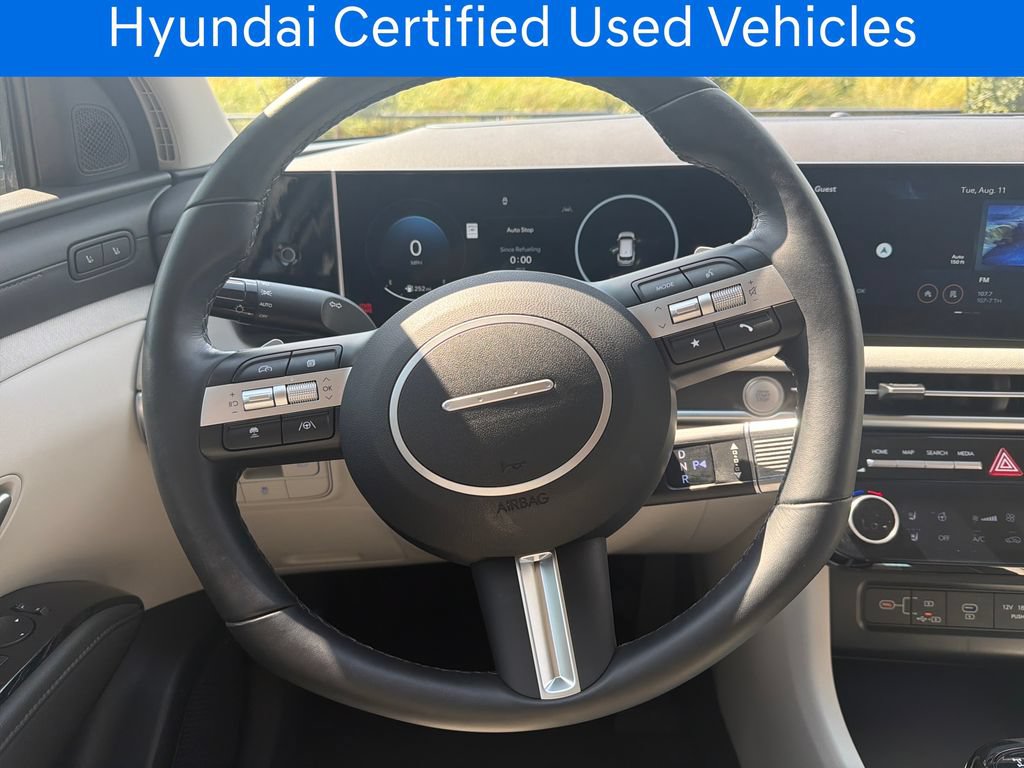 Certified 2025 Hyundai Tucson Limited AWD/4WD image 18