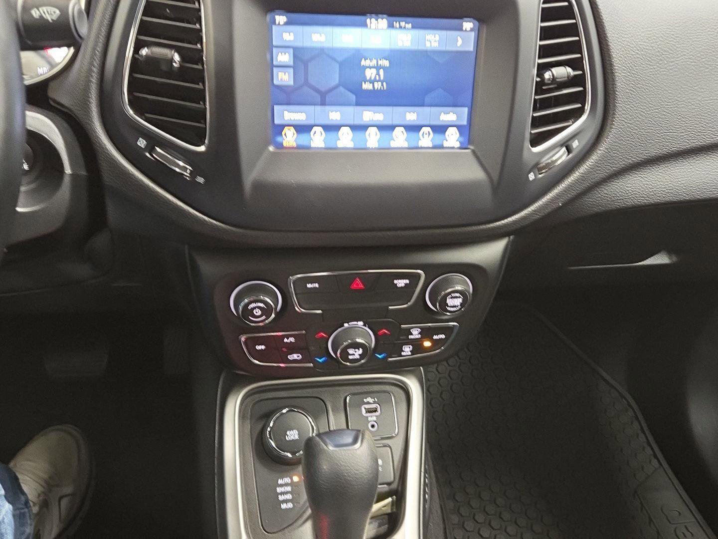 Used 2021 Jeep Compass Sport w/ Cold Weather Group image 9