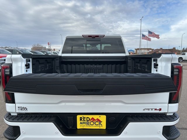 Used 2025 GMC Sierra 2500 AT4 w/ AT4 Premium Plus Package image 7