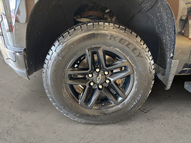 Used 2021 Chevrolet Silverado 1500 LT Trail Boss w/ Convenience Package II AWD/4WD image 15