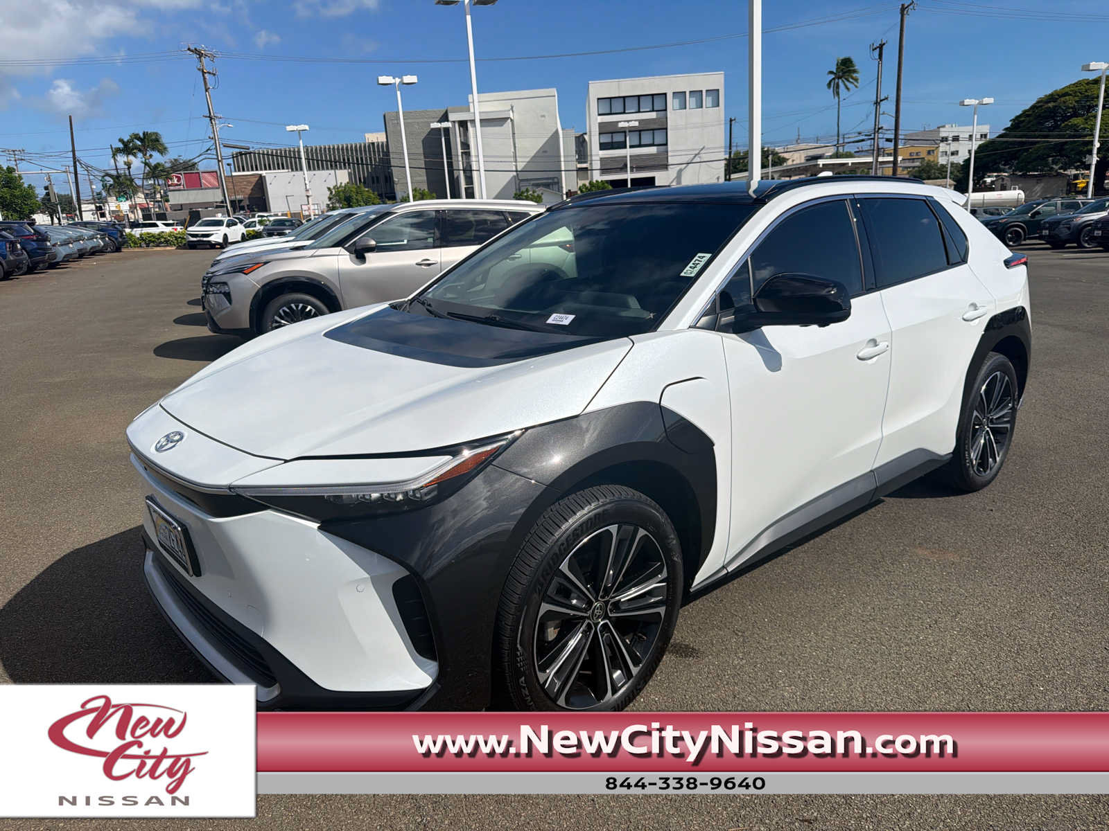 Used 2023 Toyota bZ4X FWD image 1