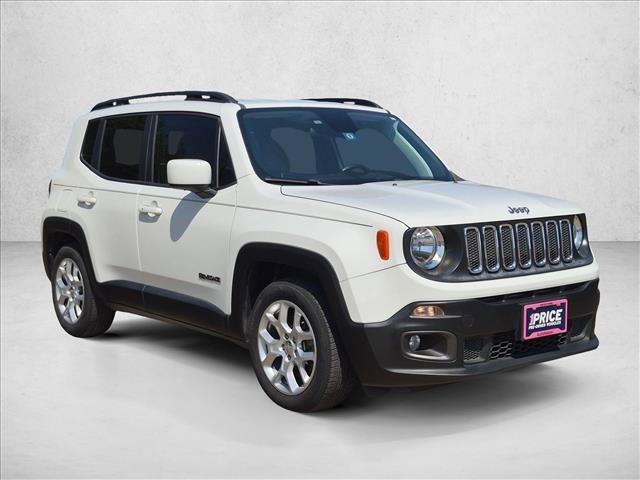 Used 2018 Jeep Renegade Latitude FWD image 3