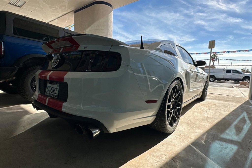 Used 2013 Ford Mustang Shelby GT500 image 4