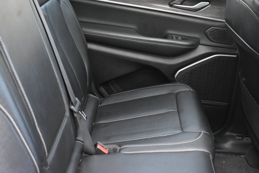 Used 2022 Jeep Grand Cherokee L Limited image 30