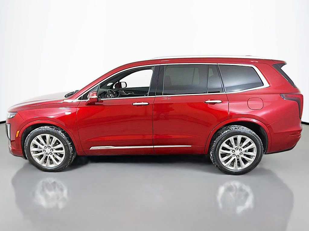 Used 2023 Cadillac XT6 Premium Luxury image 16