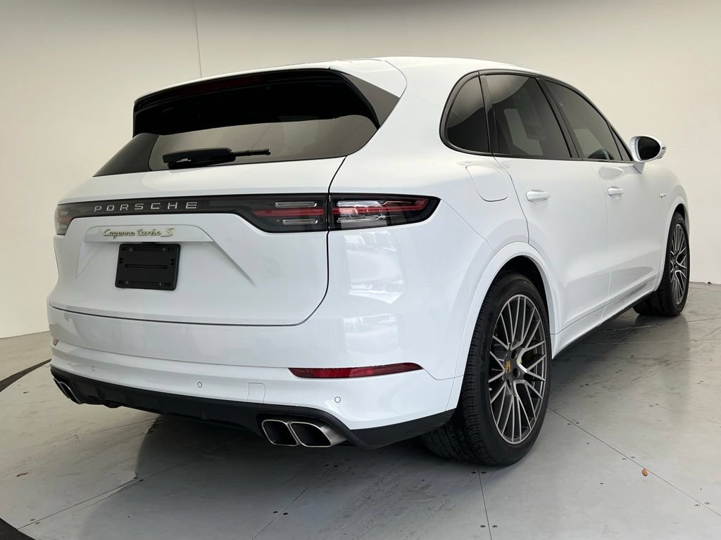 Certified 2023 Porsche Cayenne Turbo S AWD/4WD image 22