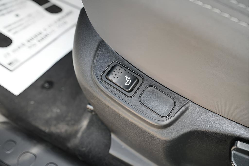 Used 2015 FIAT 500L Trekking image 21