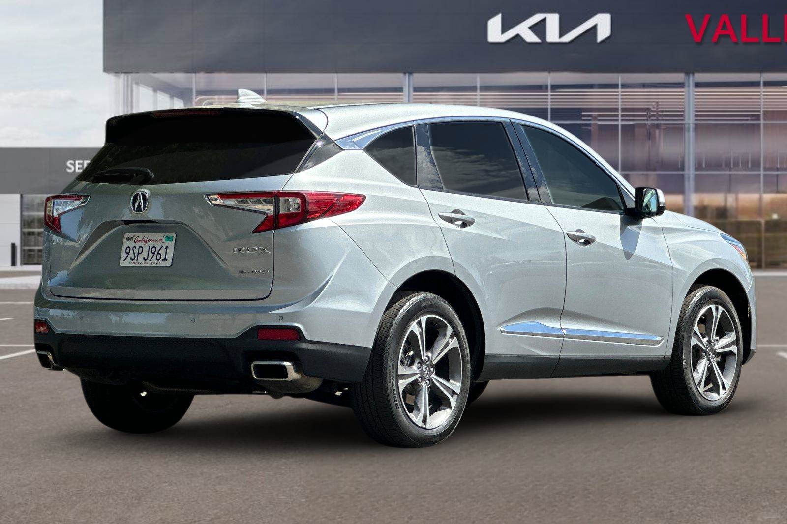 Used 2025 Acura RDX w/ Technology Package AWD/4WD image 4