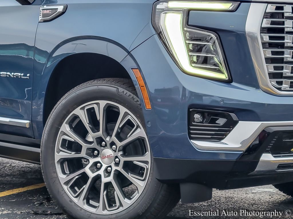 New 2026 GMC Yukon Denali w/ Sun & Power Step Package image 3