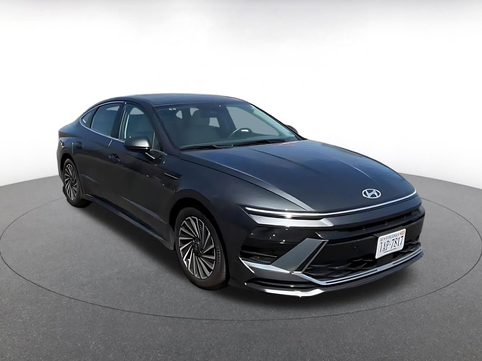 Used 2025 Hyundai Sonata SEL FWD image 3
