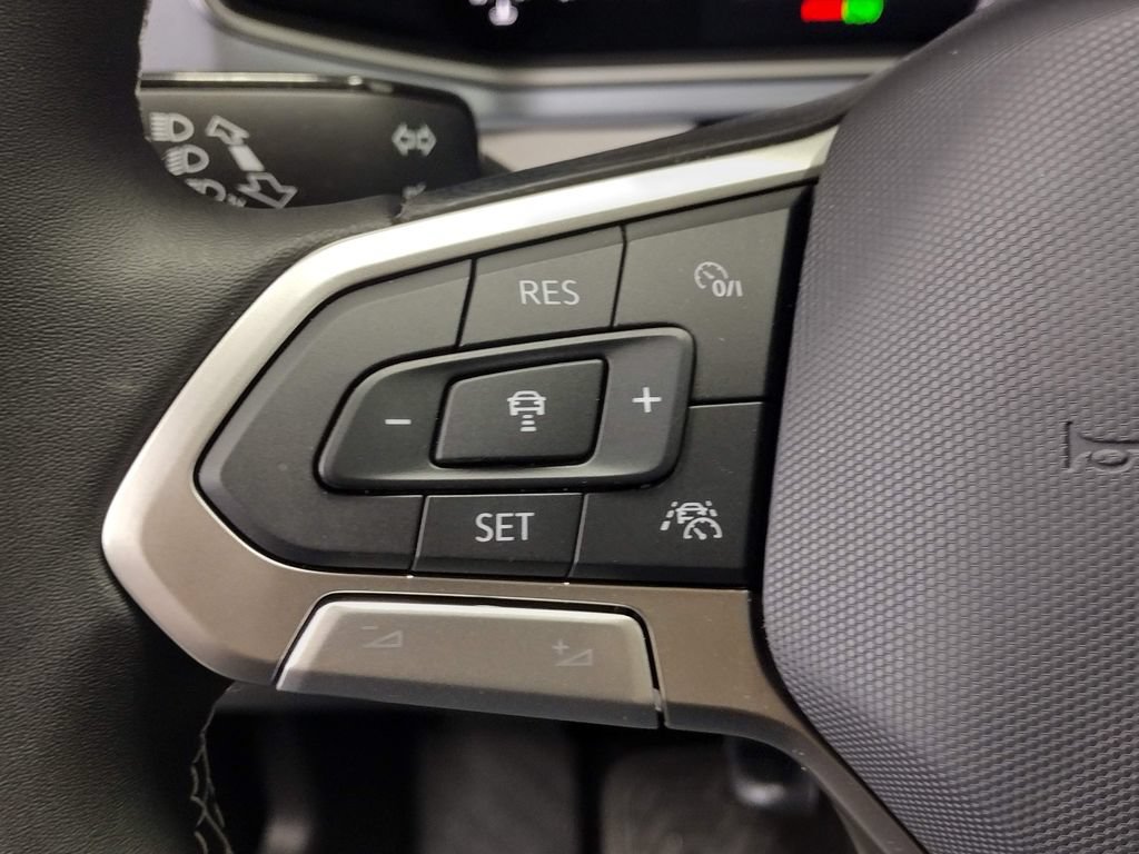 New 2026 Volkswagen Taos SE AWD/4WD image 24