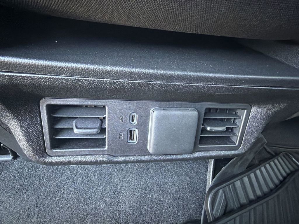 Used 2026 GMC Sierra 1500 Elevation image 21