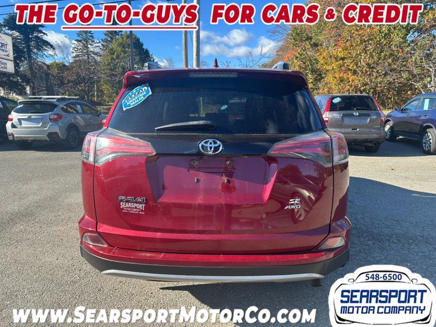 Used 2018 Toyota RAV4 SE image 6