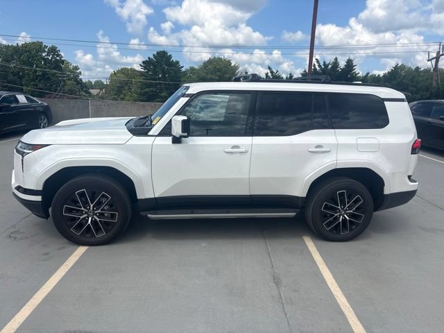 Used 2026 Lexus GX 550 w/ Accessory Package (ZB) AWD/4WD image 2