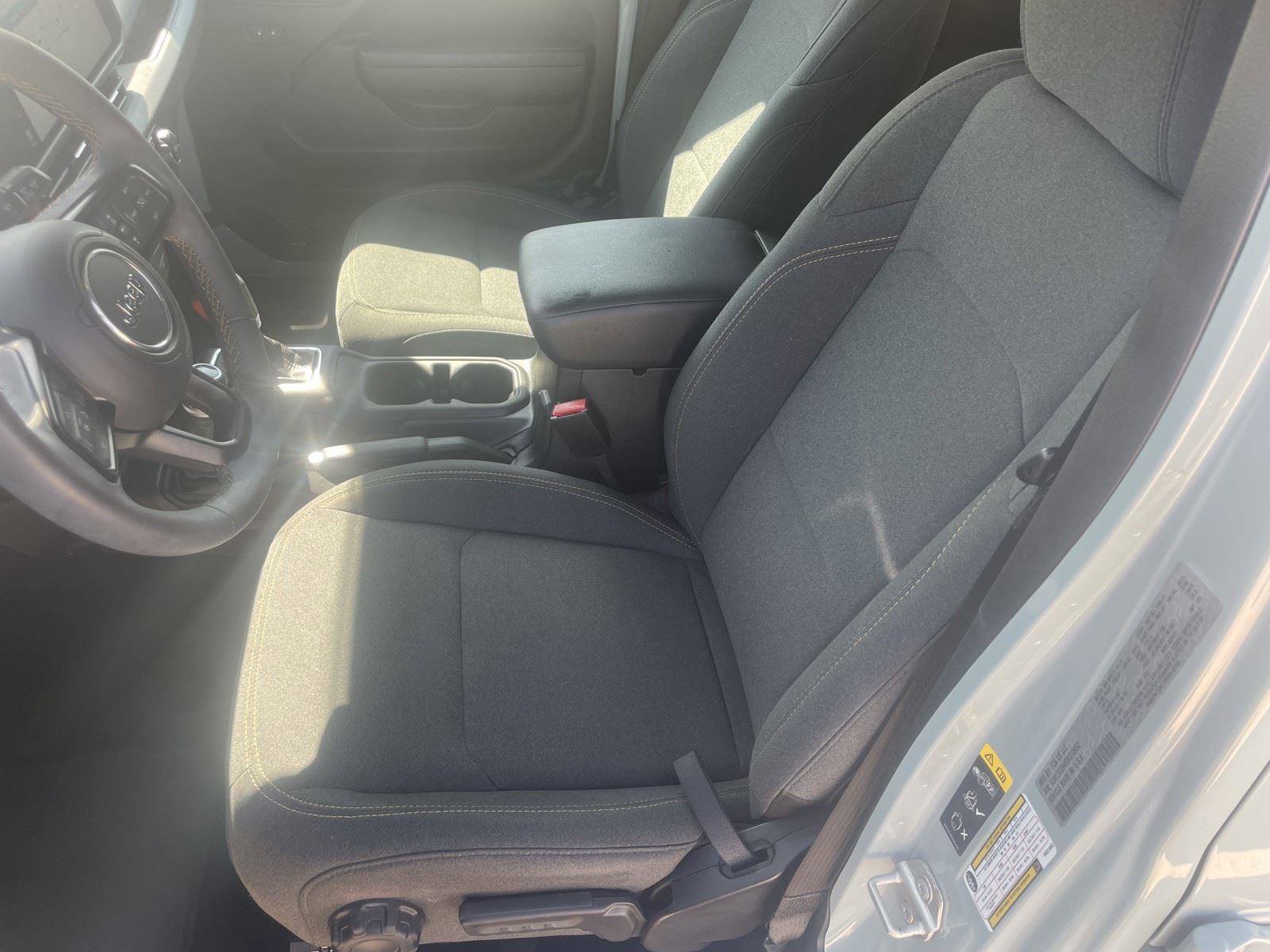 Used 2024 Jeep Wrangler Sport S image 18