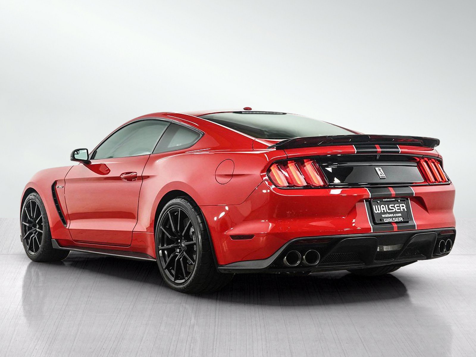 Used 2017 Ford Mustang Shelby GT350 w/ Convenience Package RWD image 3