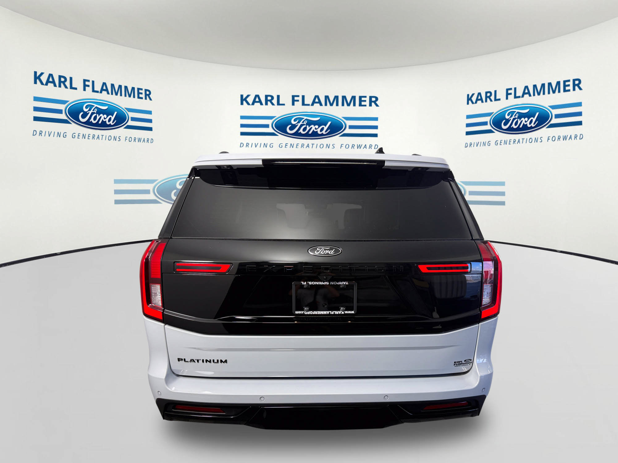 New 2026 Ford Expedition Platinum w/ Stealth Performance Package AWD/4WD image 4
