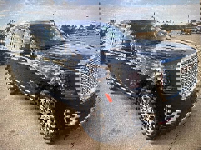 Used 2023 GMC Yukon XL Denali w/ LPO, Floor Liner Package