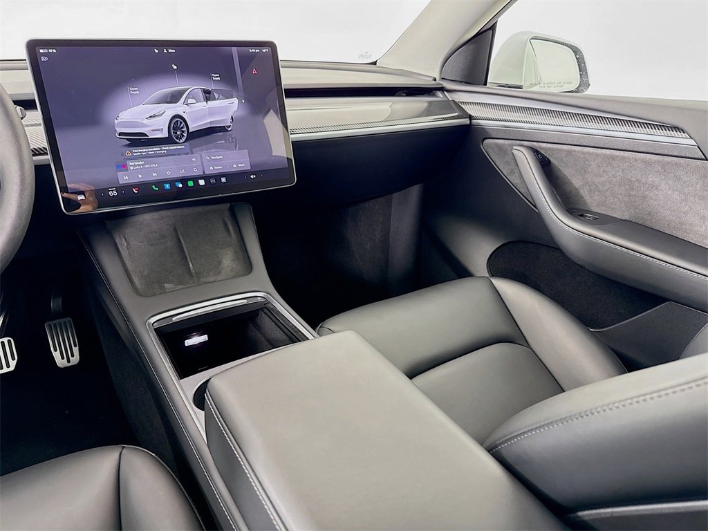 Used 2023 Tesla Model Y Long Range image 24
