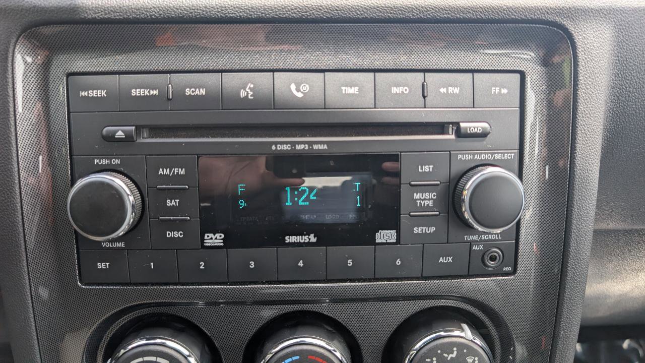 Used 2008 Dodge Challenger SRT8 RWD image 29