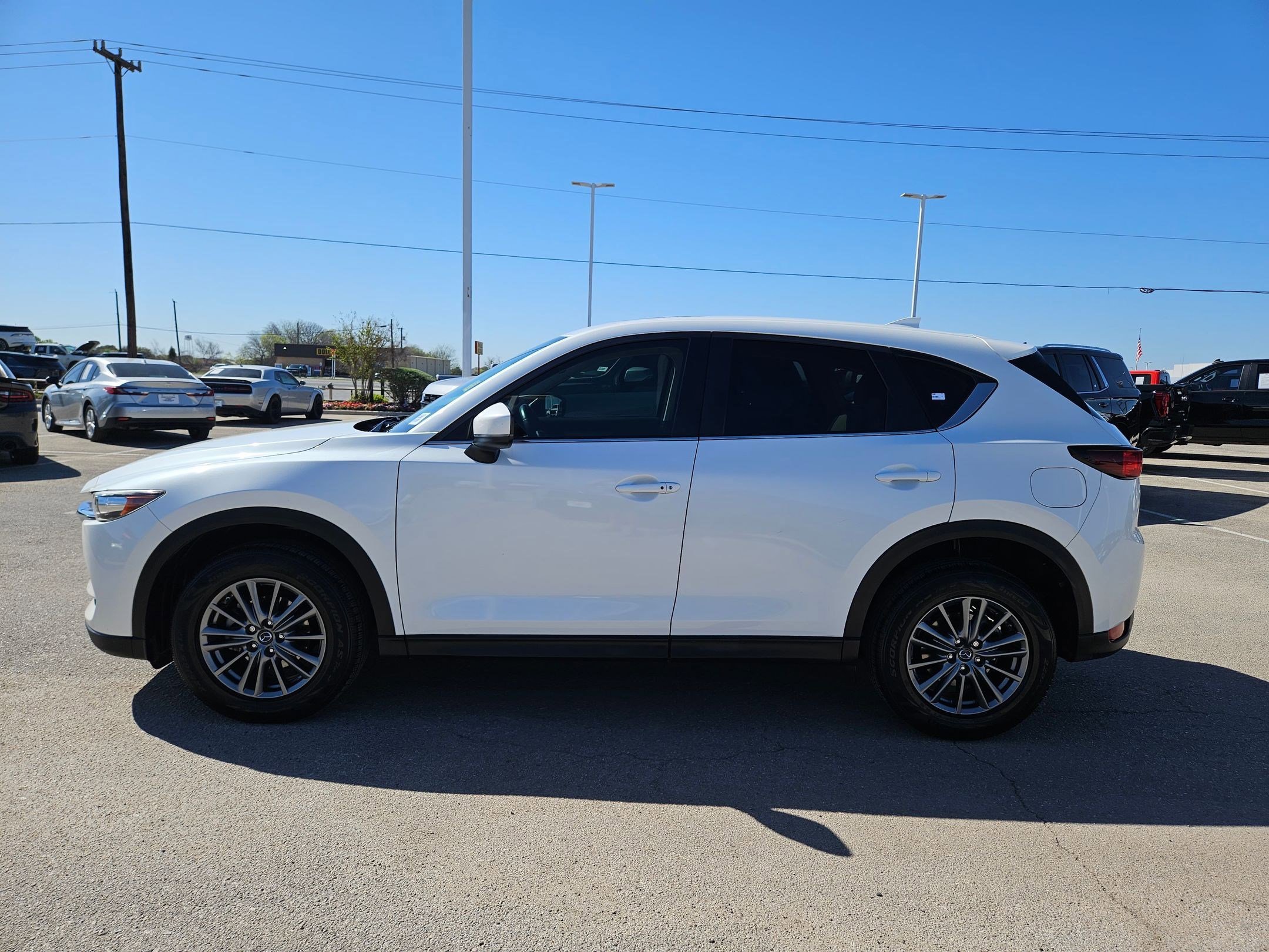 Used 2017 MAZDA CX-5 Touring w/ Preferred Equipment Package image 6