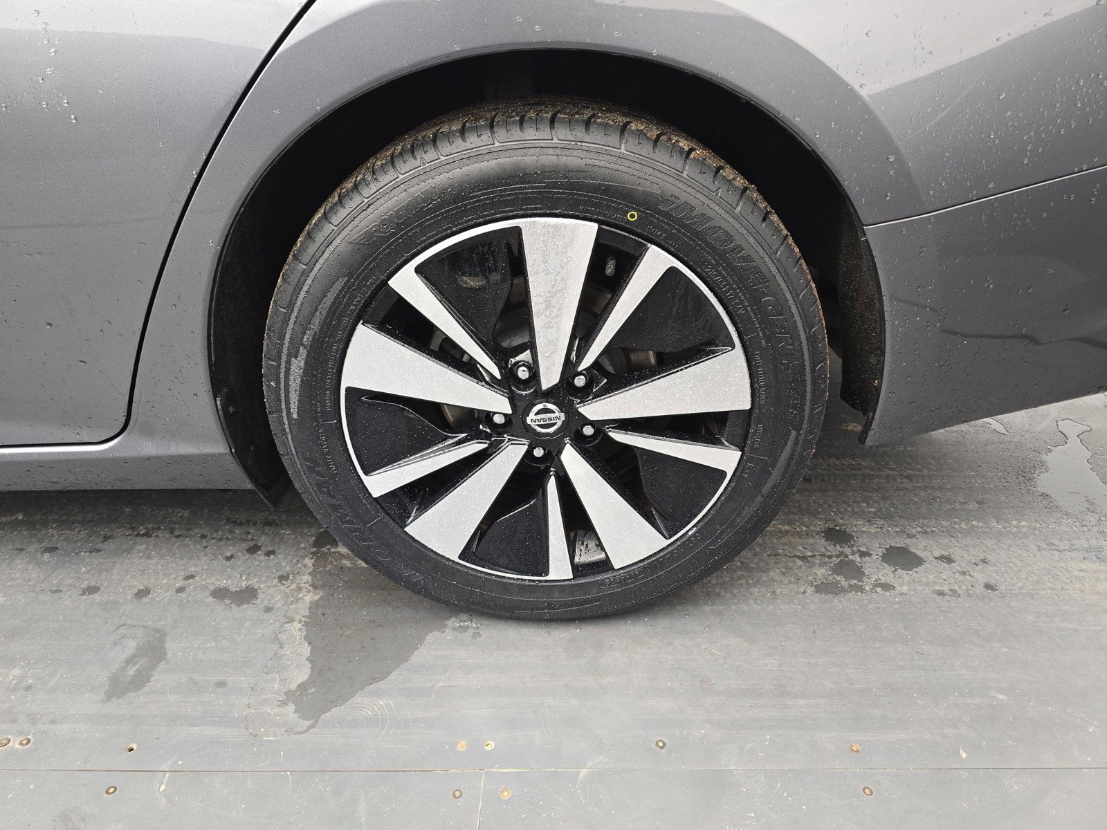 Used 2022 Nissan Altima 2.5 SV FWD image 14