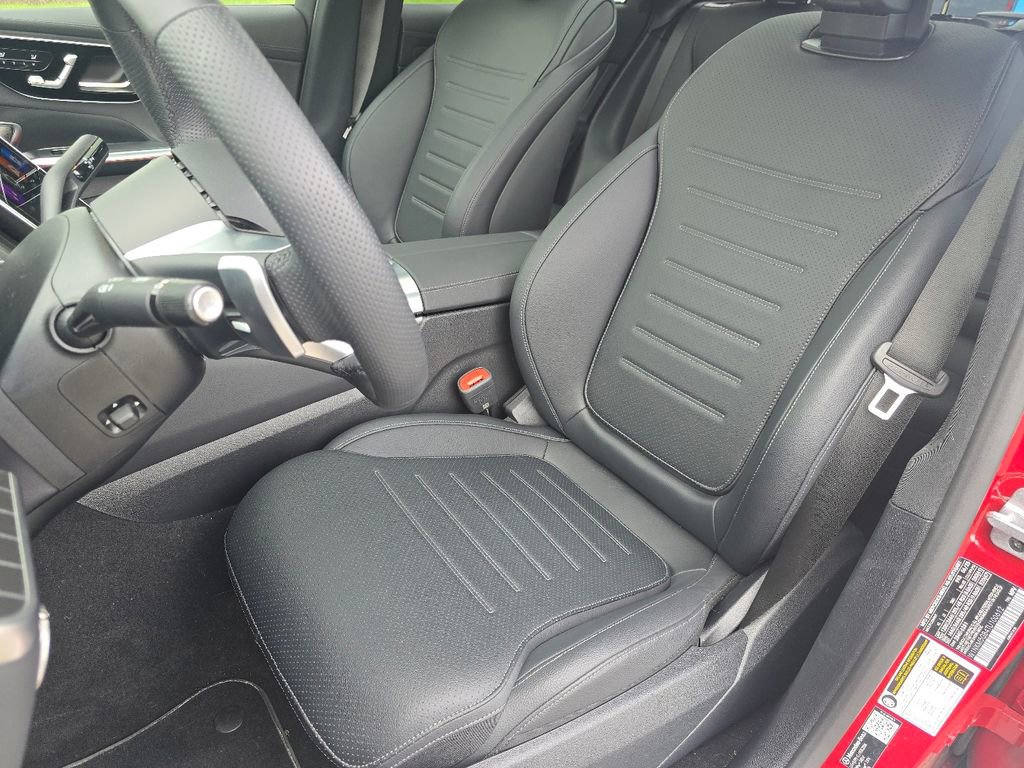 Certified 2026 Mercedes-Benz GLC 350e 4MATIC image 26