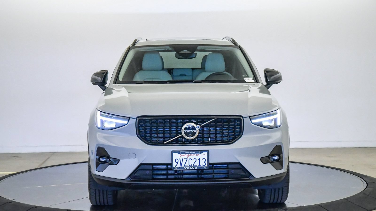 Certified 2026 Volvo XC40 B5 Plus w/ Protection Package Premier AWD/4WD image 7