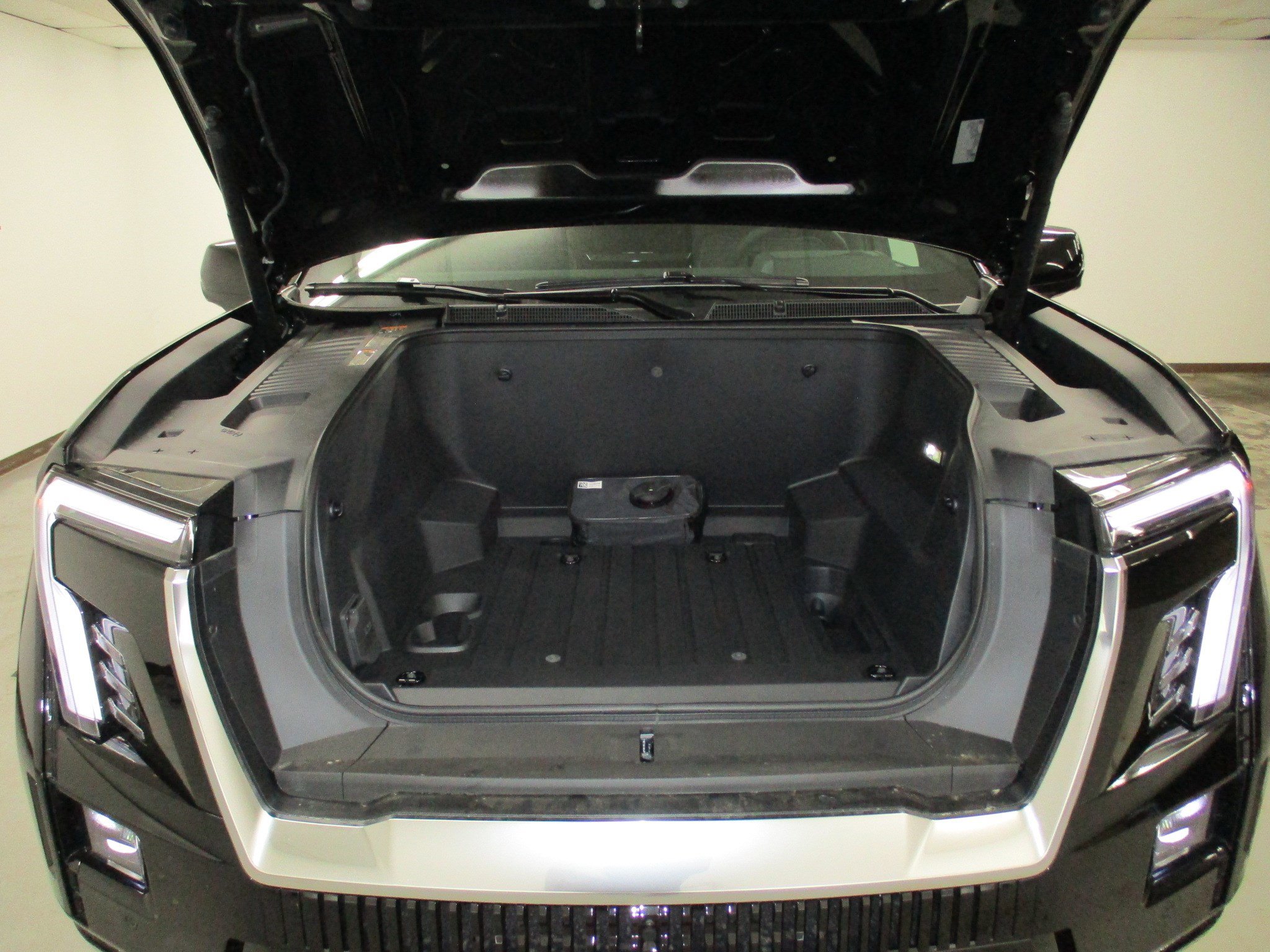 New 2025 GMC Sierra EV Denali image 11