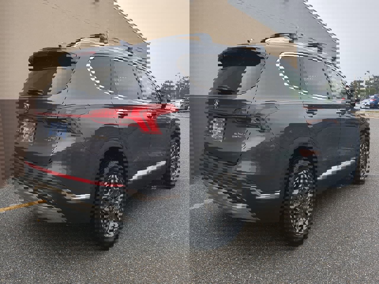 Certified 2021 Hyundai Santa Fe Limited w/ Cargo Package image 4