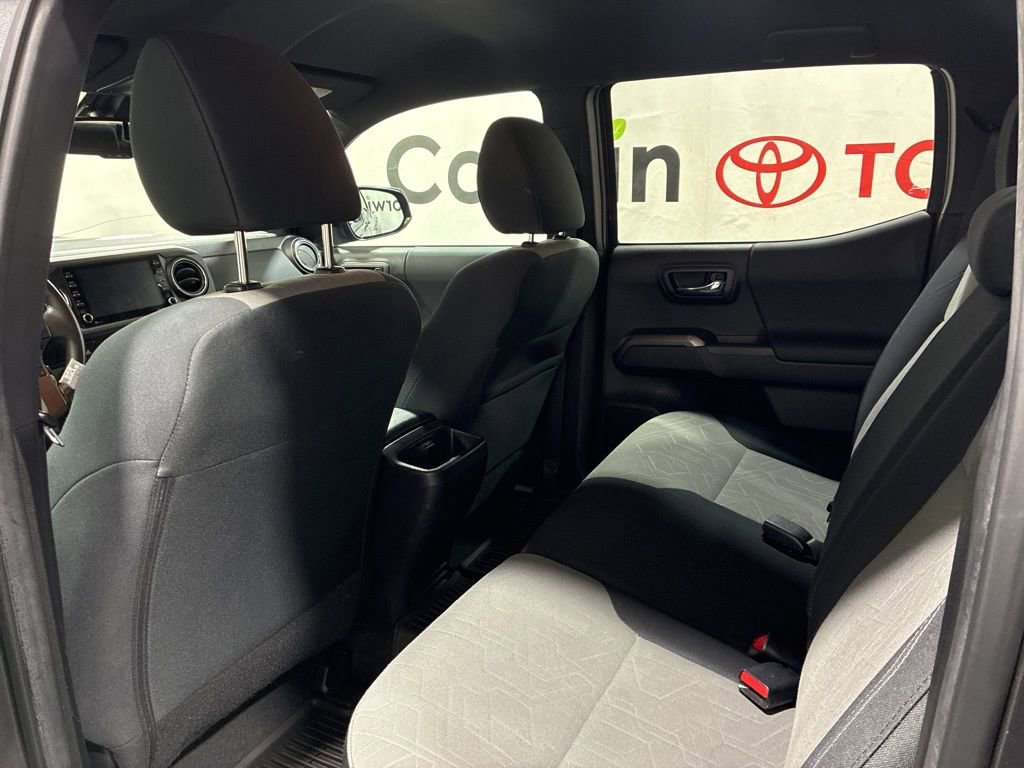 Used 2022 Toyota Tacoma TRD Sport w/ Technology Package image 20