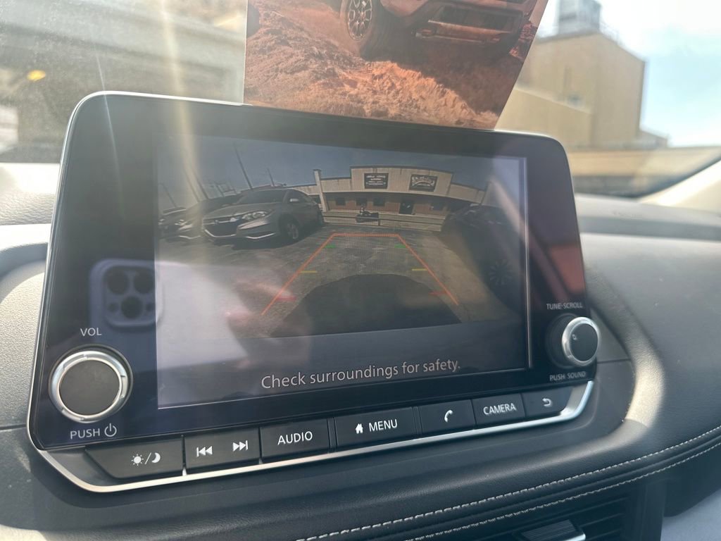 Used 2024 Nissan Rogue SV w/ SV Premium Package image 22