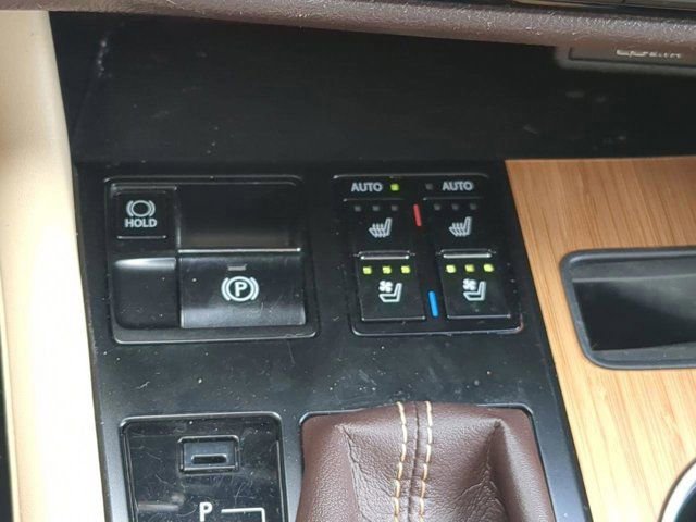 Used 2020 Lexus RX 350L Premium w/ Premium Package image 19