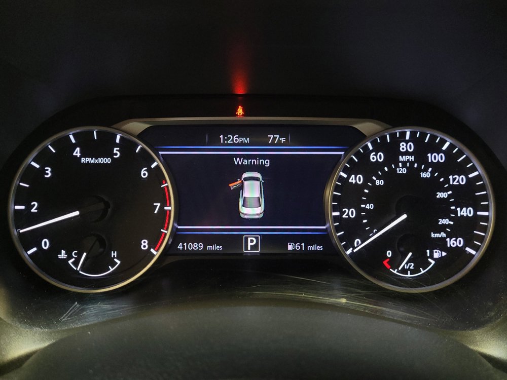 Used 2024 Nissan Sentra SV FWD image 23