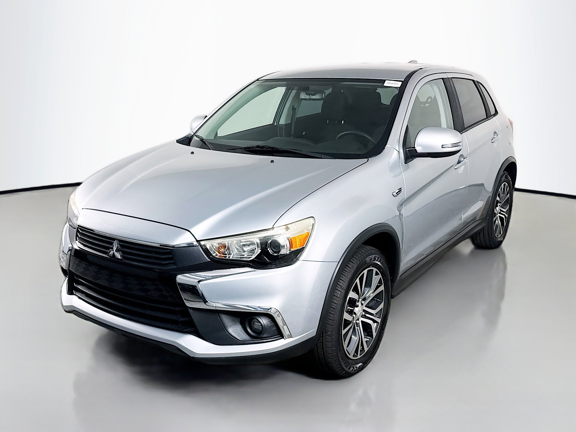 Used 2017 Mitsubishi Outlander Sport LE FWD image 4