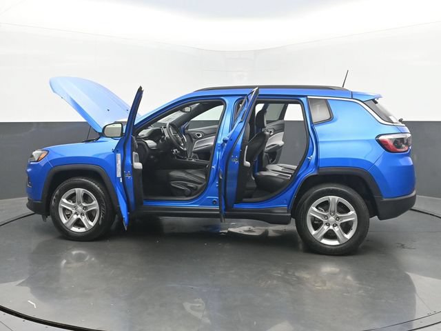 Used 2024 Jeep Compass Latitude AWD/4WD image 53