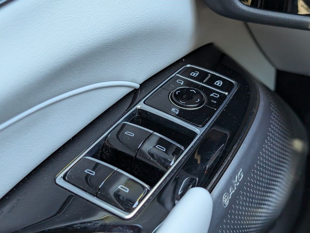 Certified 2024 Cadillac Lyriq Sport AWD/4WD image 30