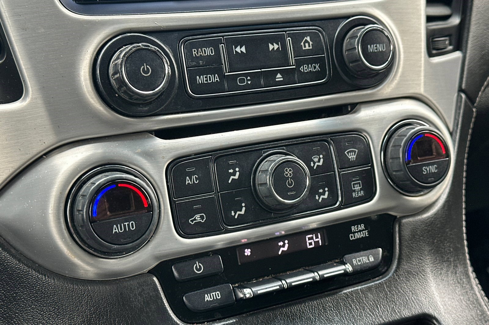 Used 2019 GMC Yukon SLE w/ Convenience Package image 17