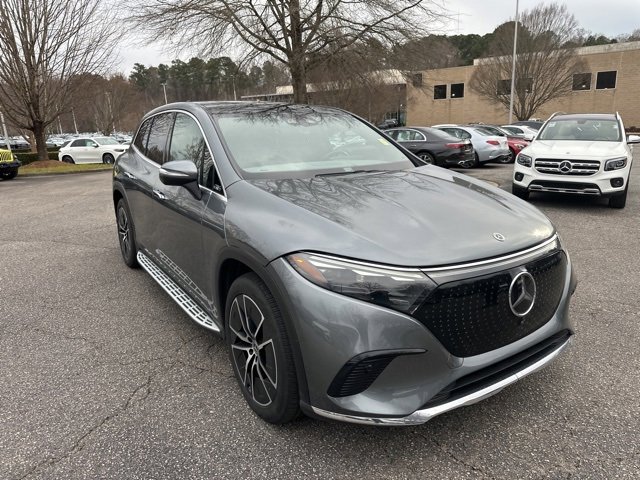 Used 2023 Mercedes-Benz EQS 450+ SUV image 3