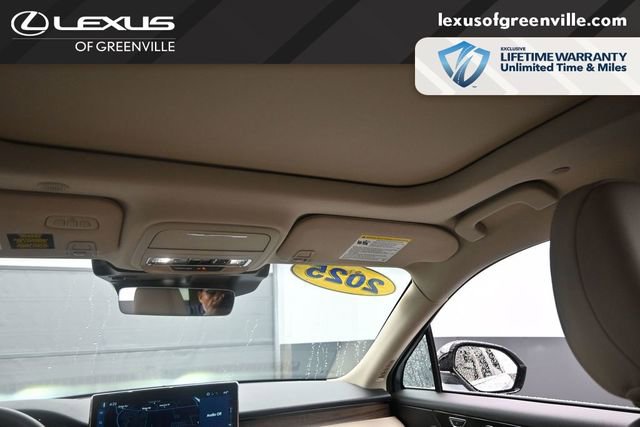 Used 2025 Lincoln Corsair Reserve FWD image 23