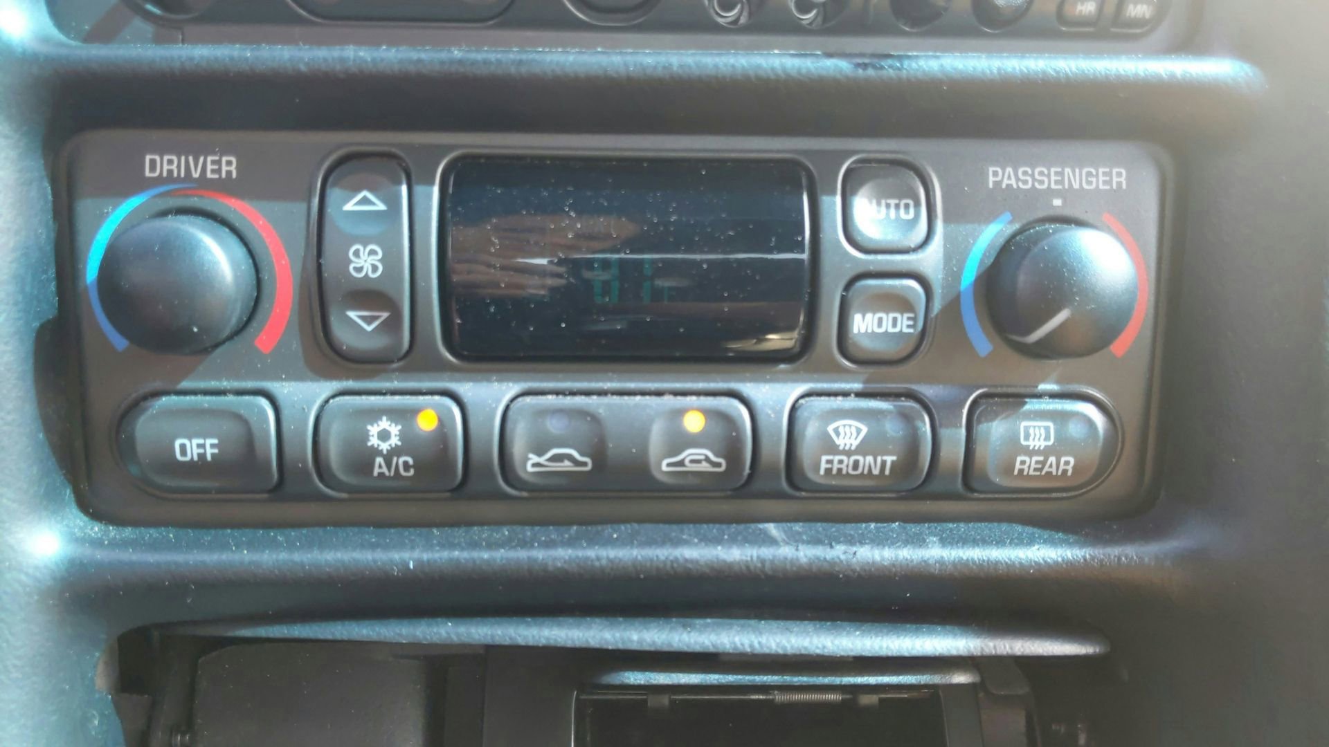 Used 1998 Chevrolet Corvette Coupe w/ Performance Handling Pkg image 23